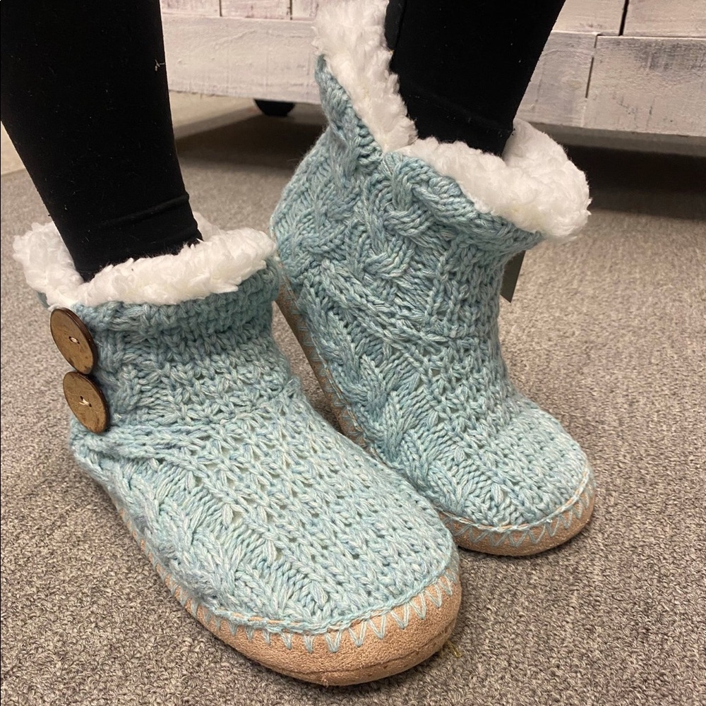 Mint Knitted slippers Large 9-10